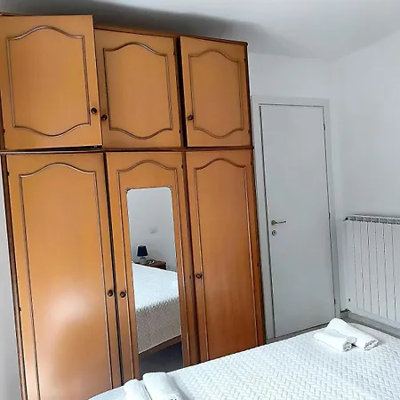 Paradise Just A Few Minutes From Maggiore Lägenhet